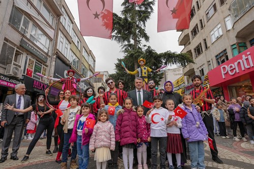  Karasu’da 23 Nisan Renkli ve Coşkulu Geçti!